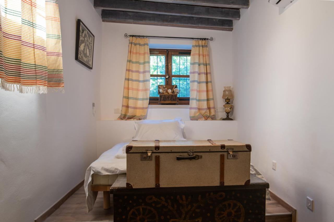 Droshia Traditional Homes, Coco-Mat Full Experience Dhrousha Buitenkant foto